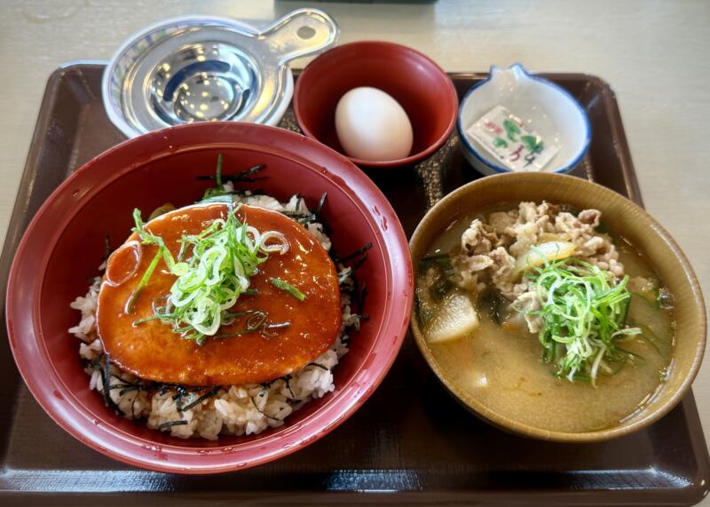 すき家 横手IC店 秋田県横手市安田 横手インター入口 横手駅 牛とん汁らーめん 牛豚汁味噌ラーメン マグロユッケ丼