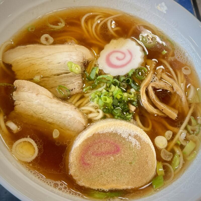 お山の大将 in やまゆり温泉 ホテルブラン 秋田県雄勝郡東成瀬村椿川 やまゆり温泉 ホテルブラン2F大広間 秋田ご当地ラーメン 稲庭中華そば 醤油ラーメン 具
