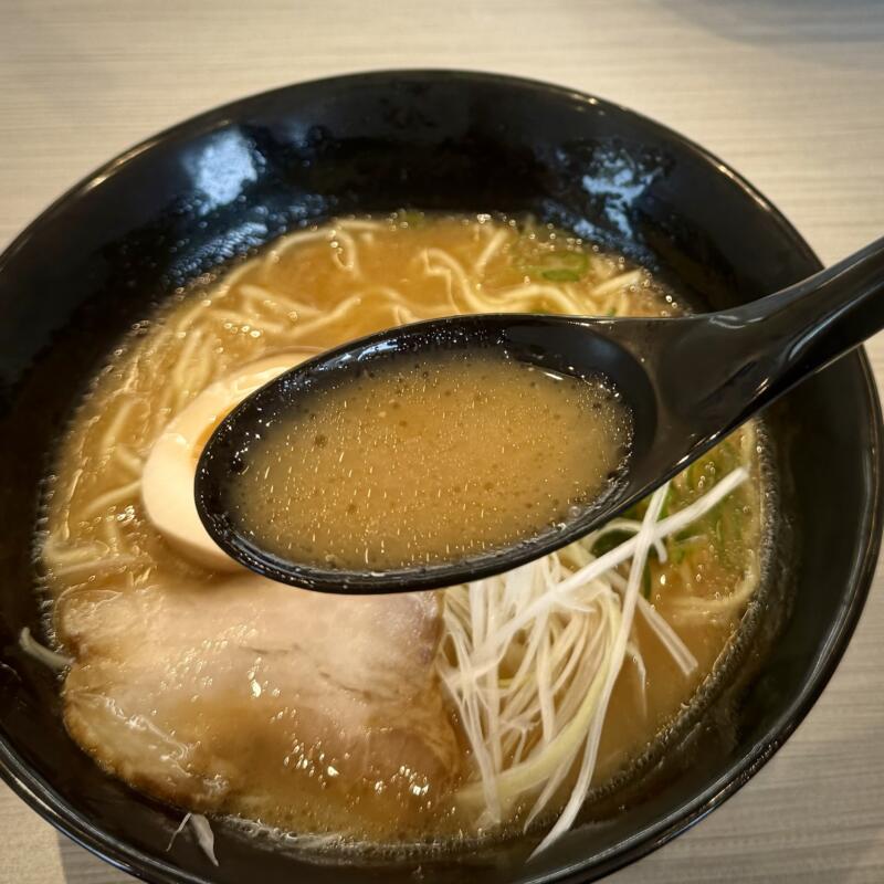 はま寿司 秋田下新城店 秋田県秋田市下新城中野 回転寿司チェーン店 旨辛とんこつラーメン 辛味噌豚骨ラーメン 辛い博多ラーメン スープ