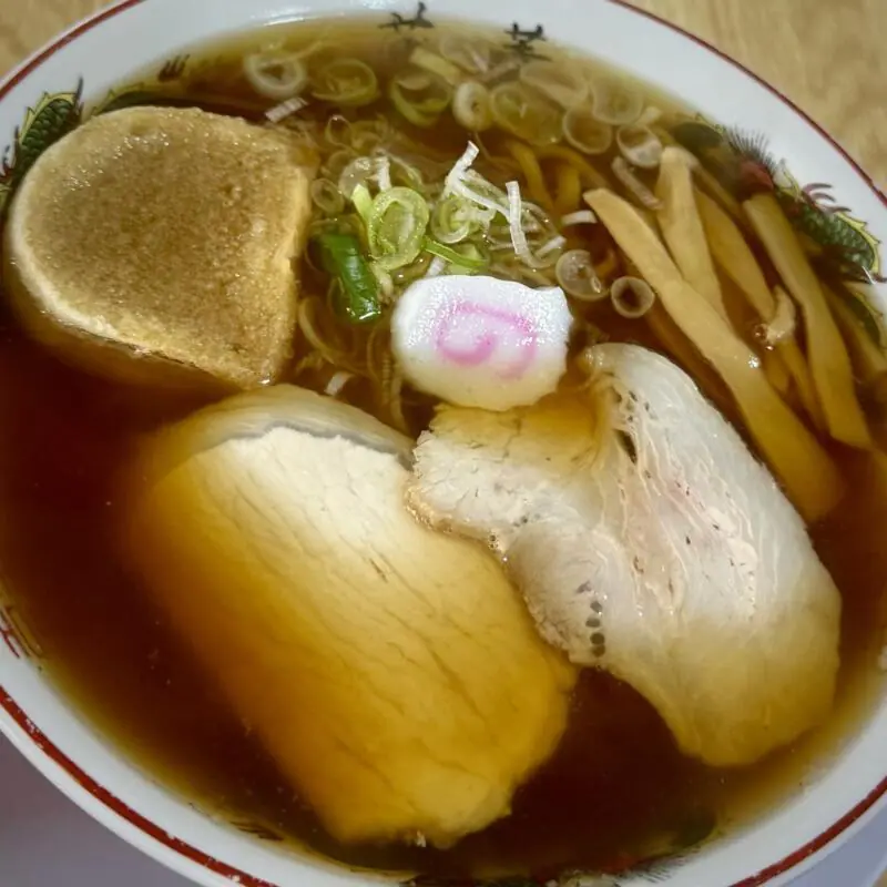 自家製手打ち中華そば 花菱 はなびし 青森県弘前市境関 撫牛子駅 境関 中華そば 醤油ラーメン 津軽煮干しラーメン 具