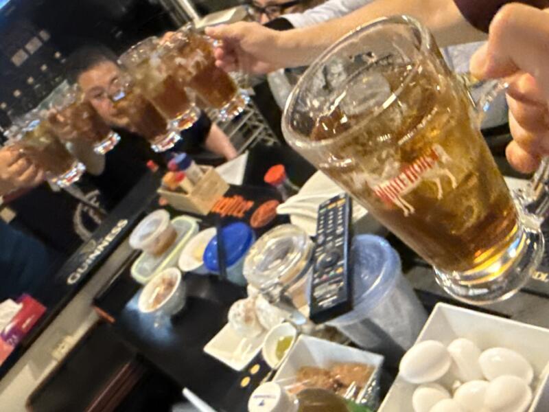 もっきり屋台 穴ばー 秋田県秋田市大町 秋田駅 川反 かわばた ウーロンハイ 乾杯