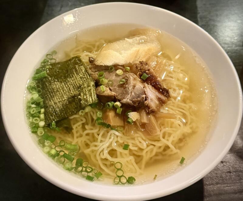 もっきり屋台 穴ばー 秋田県秋田市大町 秋田駅 川反 かわばた ワンコイン 500円 ラーメン 〆ラー
