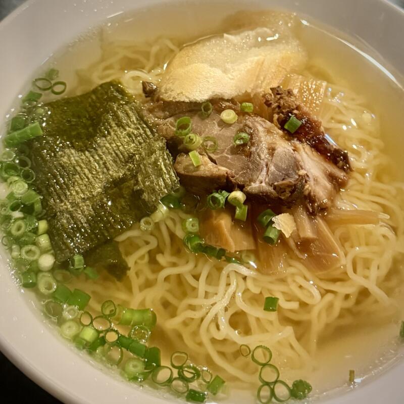 もっきり屋台 穴ばー 秋田県秋田市大町 秋田駅 川反 かわばた ワンコイン 500円 ラーメン 〆ラー 具