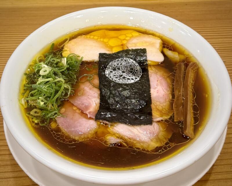 らぁ麺 くろ田 青森県弘前市山崎 自衛隊前 聖愛中高前駅 醤油らぁ麺 醤油手もみ 醤油ラーメン