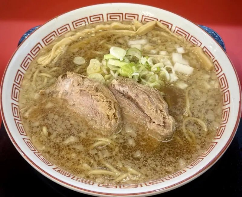 らーめん 旭南軒 きょくなんけん 秋田県秋田市旭南 羽後牛島駅 旭南小学校前 醤油ラーメン しろ 背脂醤油ラーメン
