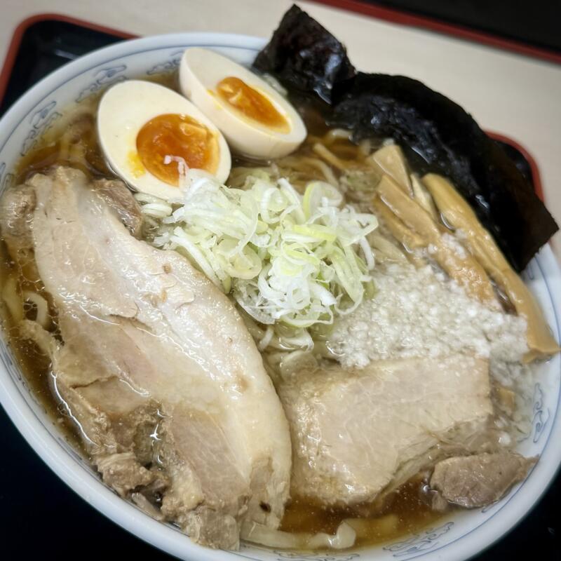 中華そば 雲ノ糸 由利本荘店 秋田県由利本荘市表尾崎町 市役所前 羽後本荘駅 特製煮干し中華 特製中華そば 醤油ラーメン 具