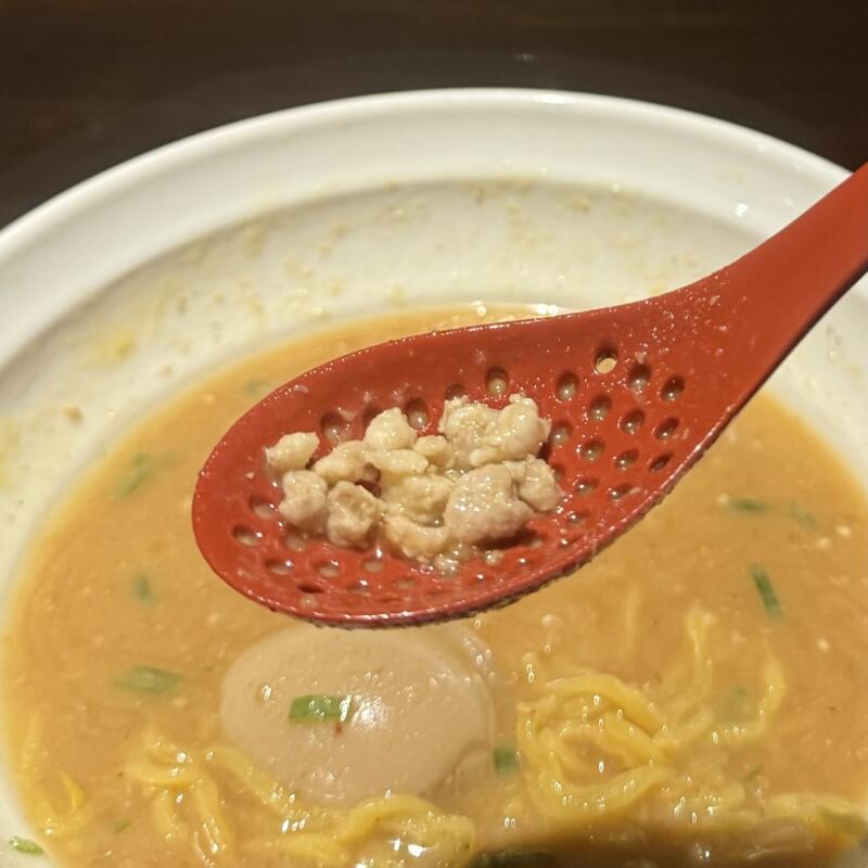 HINNA ヒンナ 秋田県横手市四日町 蛇の崎橋 横手駅 冷やしみそラーメン 冷たい味噌ラーメン 挽き肉