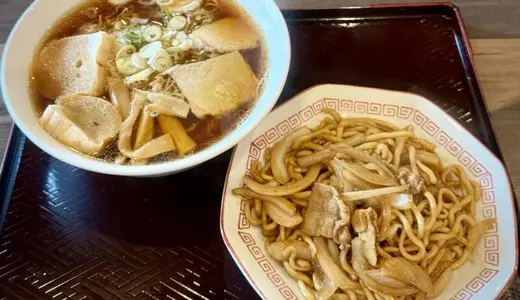 大十食堂＠青森県黒石市中町にて中華そば＋ミニ焼きそばセットをオーダー！焼肉逢春(ほうしゅん)の昼の部で二度目の復活を果たした創業126年の老舗名店♪