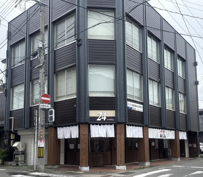 らー麺 ふくし 青森県黒石市横町 黒石駅 一番町 ビルの外観