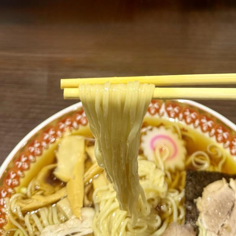鈴多食堂 新潟県長岡市栃尾大町 長岡駅 ラーメンの冷し 冷丼 冷たいラーメン 冷やしラーメン 自家製麺