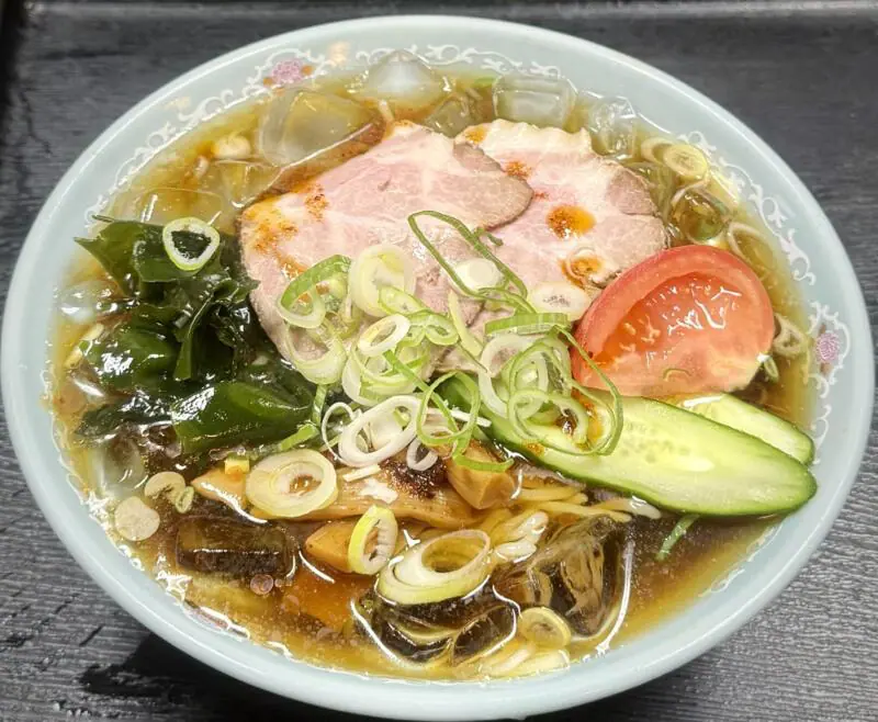 いさみや食堂 新潟県長岡市新栄町 見附駅 栃尾 冷し丼 冷やしラーメン 冷しらーめん 冷たい醤油ラーメン 氷入り中華そば