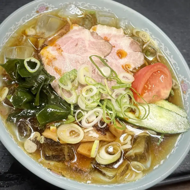 いさみや食堂 新潟県長岡市新栄町 見附駅 栃尾 冷し丼 冷やしラーメン 冷しらーめん 冷たい醤油ラーメン 氷入り中華そば 具