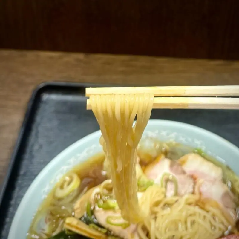 いさみや食堂 新潟県長岡市新栄町 見附駅 栃尾 冷し丼 冷やしラーメン 冷しらーめん 冷たい醤油ラーメン 氷入り中華そば 麺