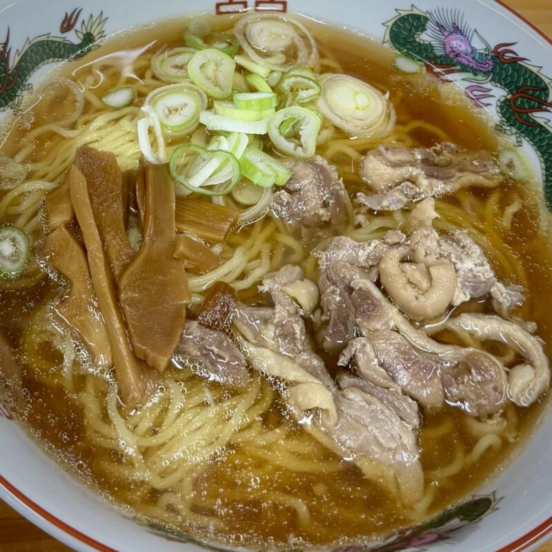 麺屋 歩 あゆみ 秋田県由利本荘市岩渕下 本荘第一病院前 羽後本荘駅 親鶏中華そば 秋田ご当地 親鶏ラーメン しない鶏ラーメン しねぇ鶏ラーメン 醤油ラーメン 具