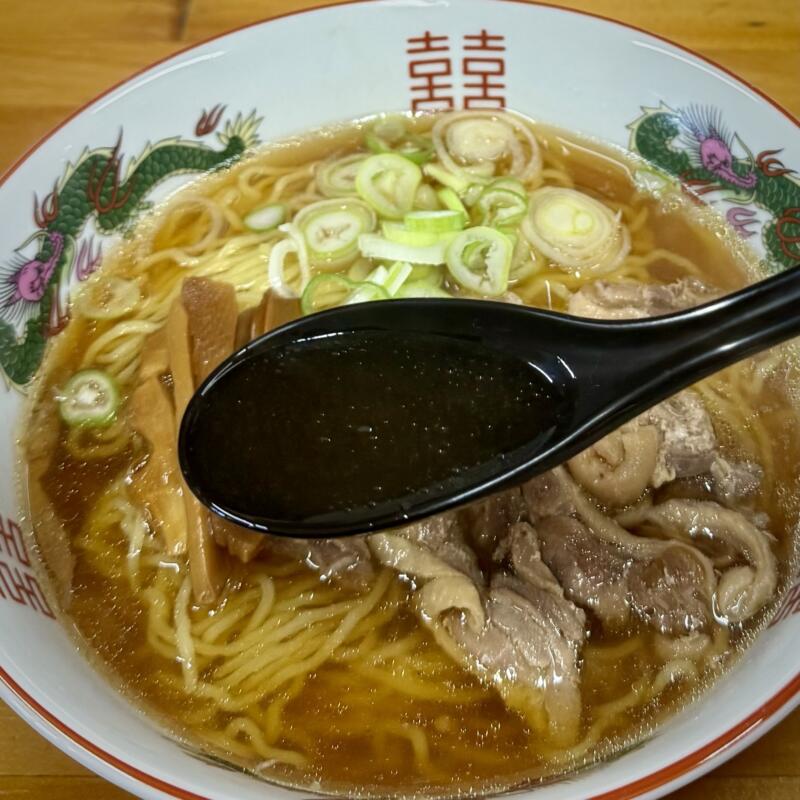 麺屋 歩 あゆみ 秋田県由利本荘市岩渕下 本荘第一病院前 羽後本荘駅 親鶏中華そば 秋田ご当地 親鶏ラーメン しない鶏ラーメン しねぇ鶏ラーメン 醤油ラーメン スープ