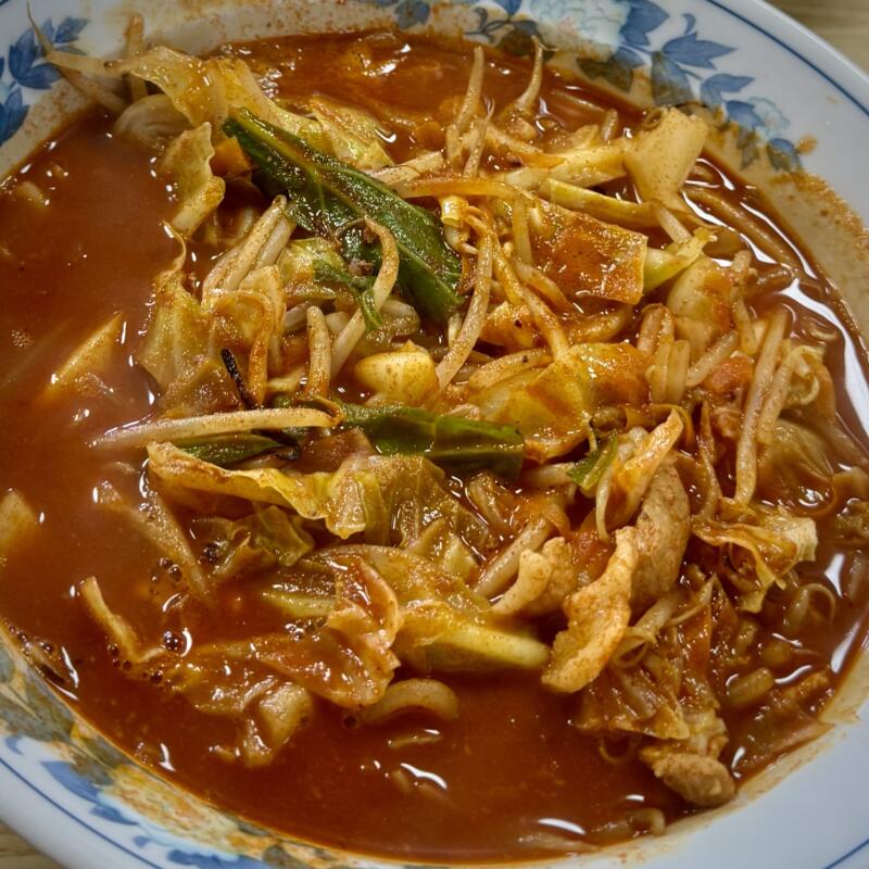 万松 まんまつ 秋田県潟上市飯田川下虻川 秋田銀行大久保支店前 大久保駅 唐人ちゃんぽん 3倍辛 秋田ご当地ラーメン 秋田ちゃんぽん 辛いチャンポン 具