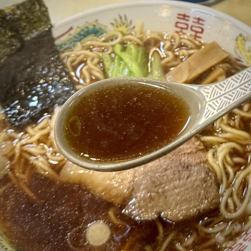 二葉 そば店 二葉蕎麦 千葉県船橋市本町 京成船橋駅 ラーメン 正油ラーメン 醤油ラーメン スープ