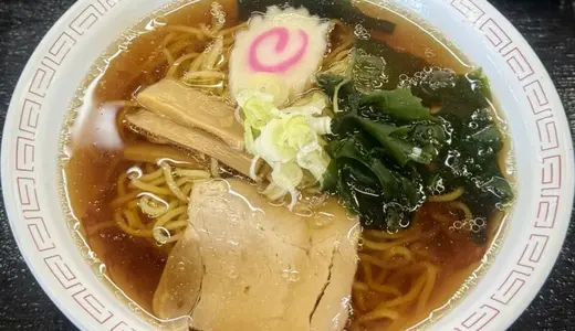 黄桜食堂＠秋田県由利本荘市東由利にて中華そばをオーダー！訪問時はラーメン類以外もワンコインで提供していた八塩いこいの森センターハウス内にある食事処♪