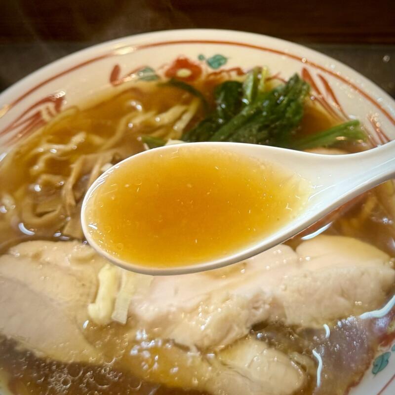 手形麺食堂 ちゅんちゅん 秋田県秋田市手形 手形ラーメンストリート 中華そば 醤油ラーメン スープ