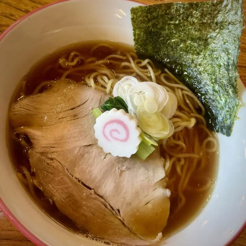 そつだ食堂 秋田県仙北市田沢湖卒田 森の駅内 煮干そば 醤油ラーメン 煮干しラーメン 具