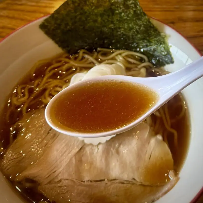 そつだ食堂 秋田県仙北市田沢湖卒田 森の駅内 煮干そば 醤油ラーメン 煮干しラーメン スープ
